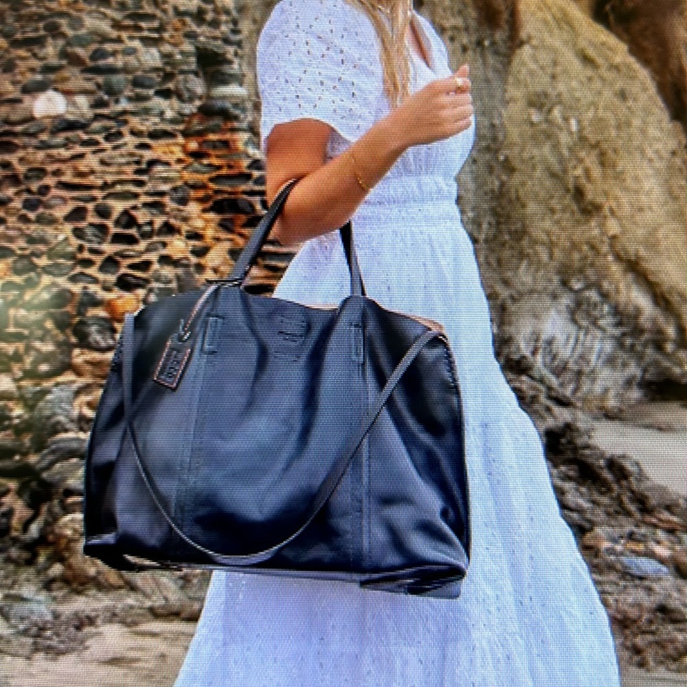 OLD TREND LEATHER LARGE TOTE